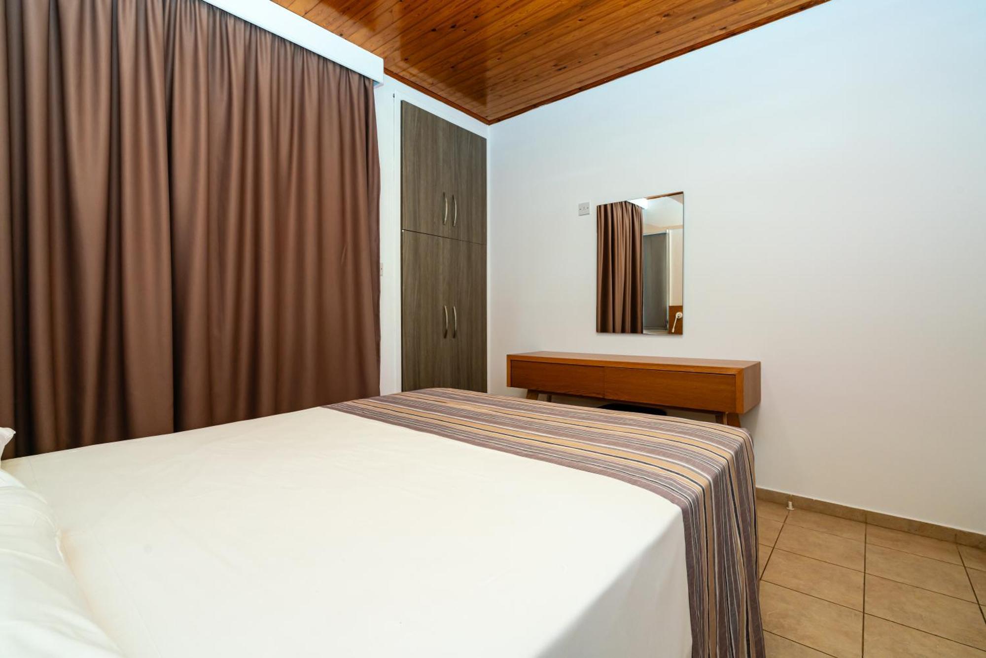 Apartmán Helios 2 Paphos Exteriér fotografie